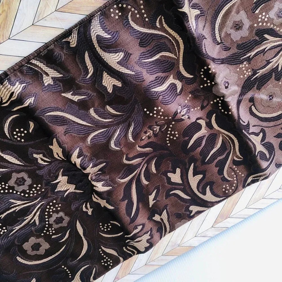 Dark Brown Tapestry Print Table Runner Moody Victorian Style - Picture 9 of 9